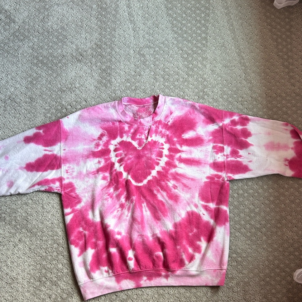Urban Outfitters Urban Renewal Remade Heart Tie-Dye Crew Neck Sweatshirt